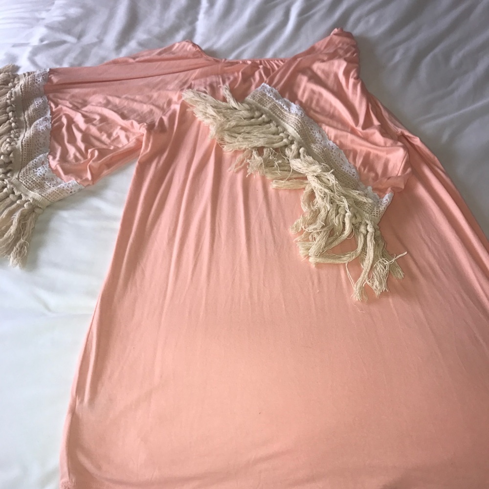 FLOWY DRESS